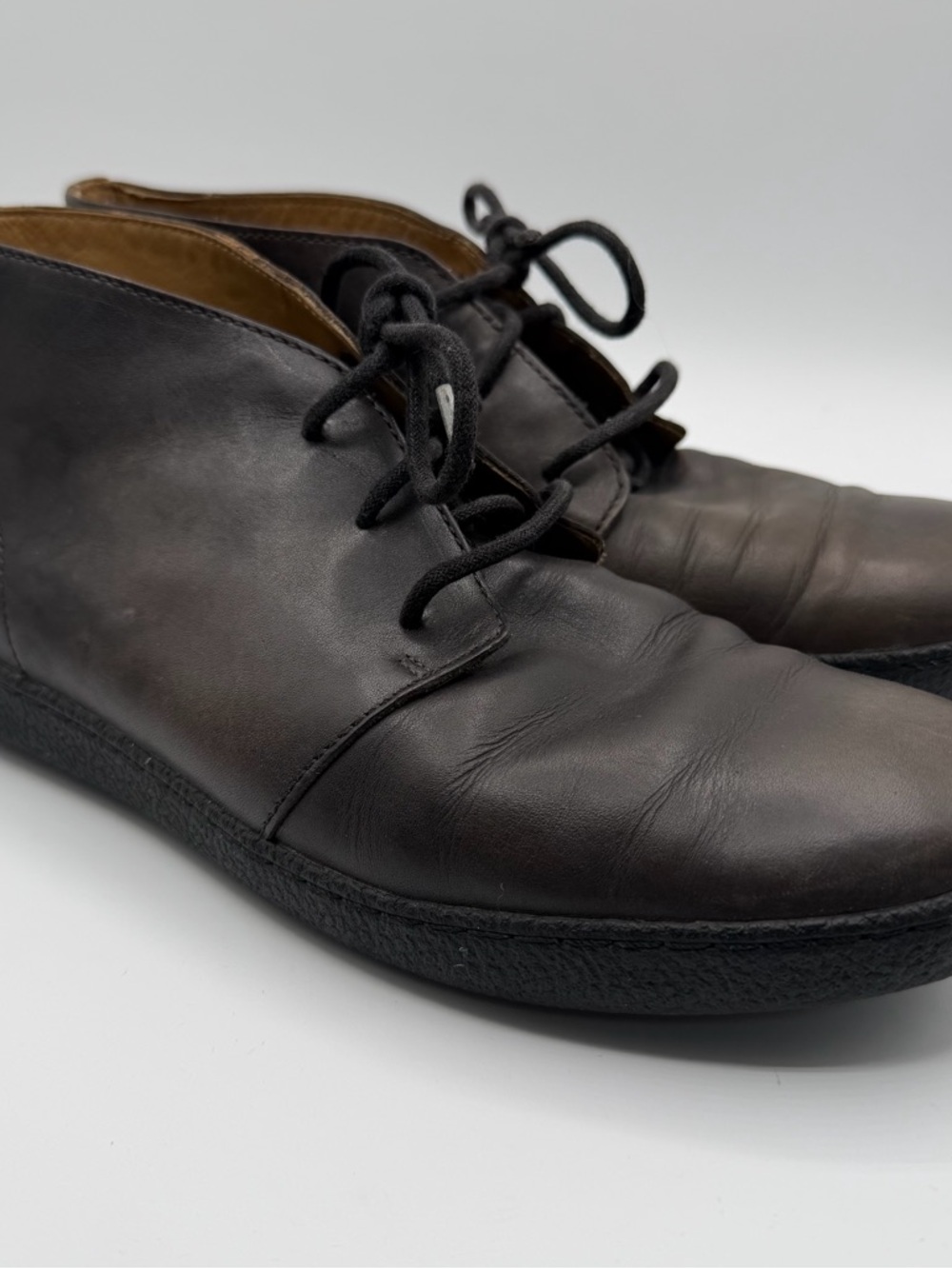 Cole Haan C1731 Chukka Boots Mens 8.5M Brown Leather Vibram Sole Lace Up